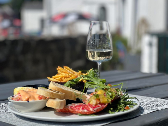 Feathers Hotel, Bar and Restaurant